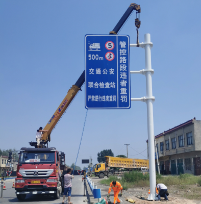 伊犁双悬臂标志杆、交通标志杆制作、门架立柱加工厂家